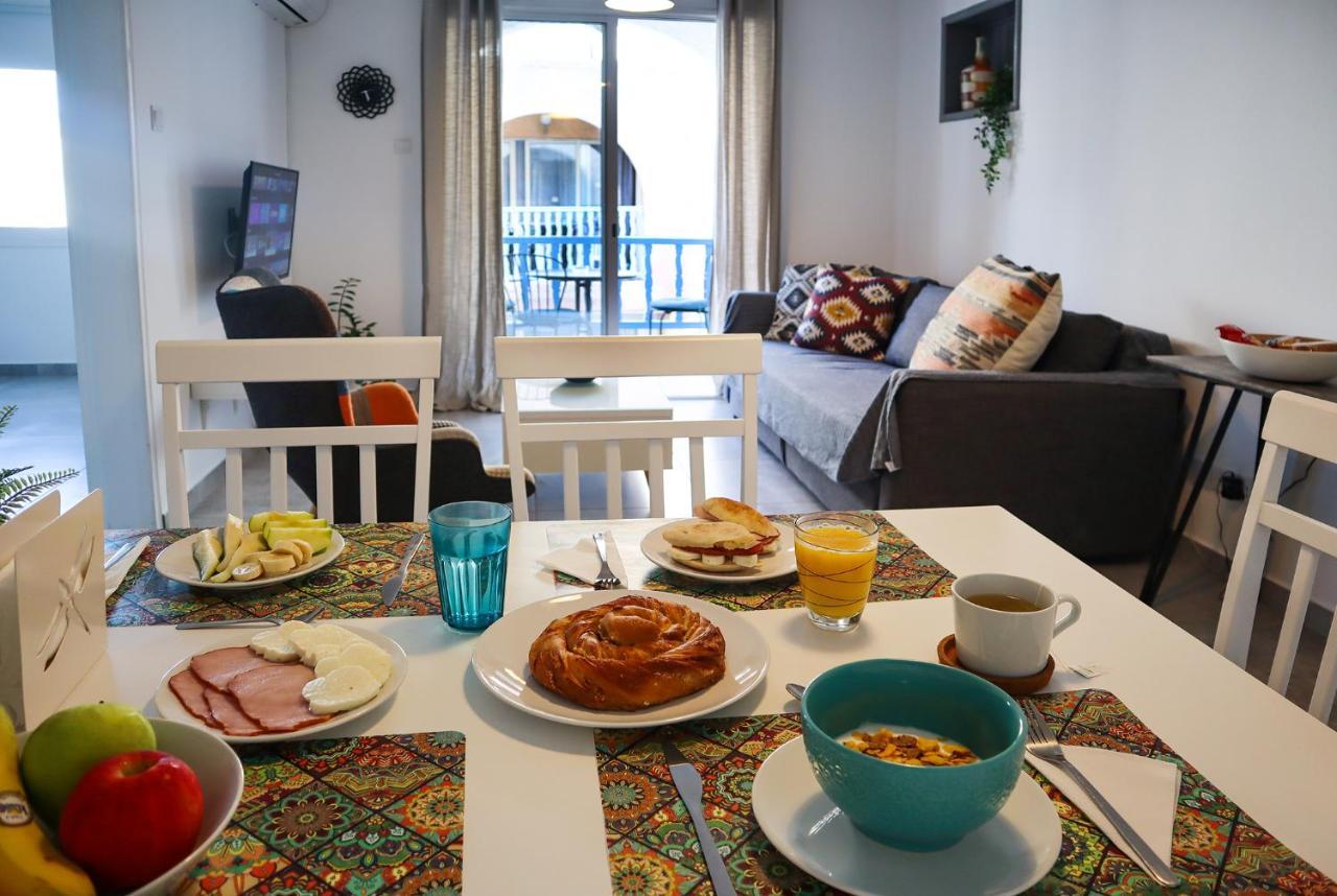 Alex'S Vacation Suite - 100M From The Beach - 6 Guests Paphos Exterior photo